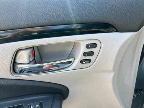 Used 2016 Honda Pilot Touring image 16