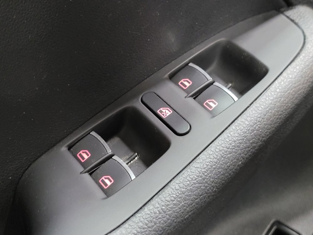 Used 2017 Volkswagen Jetta SEL FWD image 27