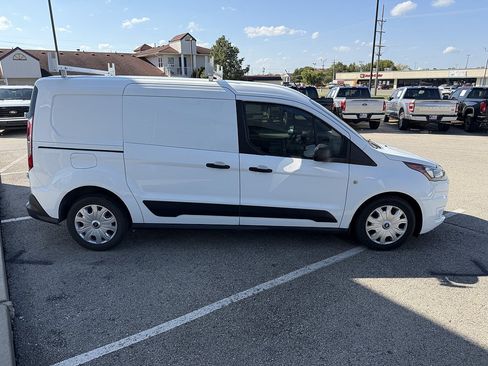 Used 2020 Ford Transit Connect XLT FWD image 6