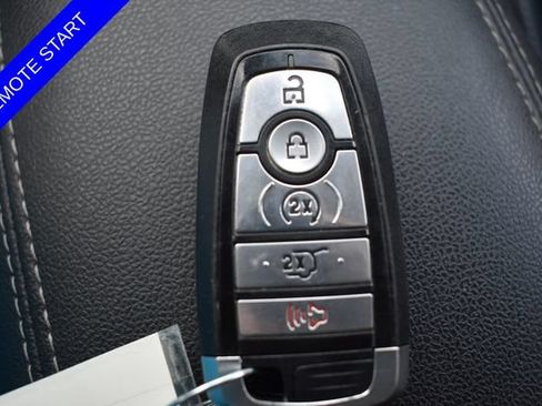 Used 2022 Ford Escape SEL AWD/4WD image 6
