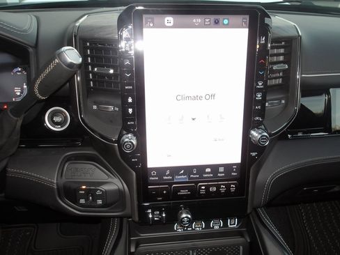 New 2026 RAM 2500 Limited image 14