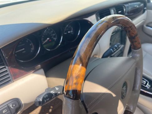 Used 2004 Jaguar XJ8 XJR image 23