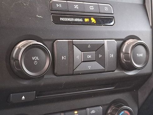 Used 2018 Ford F150 4x4 SuperCrew image 14