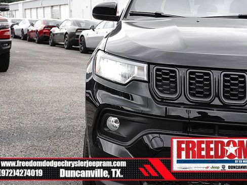 New 2026 Jeep Compass Latitude AWD/4WD image 43