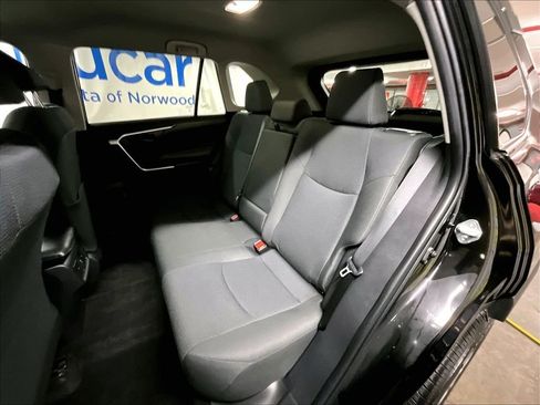 Certified 2023 Toyota RAV4 LE AWD/4WD image 15