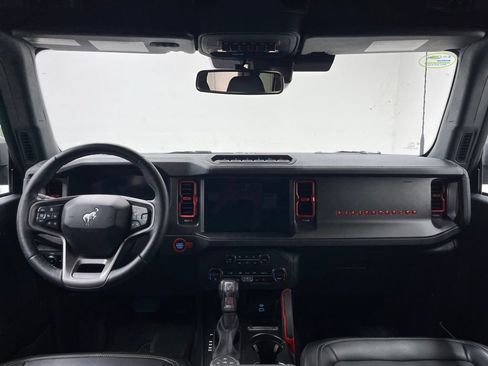 Used 2025 Ford Bronco Badlands AWD/4WD image 18