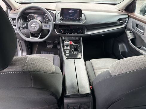 Used 2023 Nissan Rogue SV FWD image 15