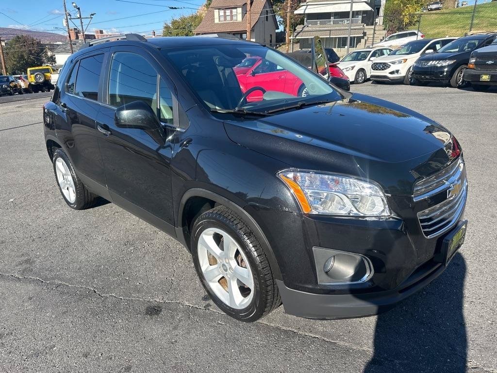Used 2015 Chevrolet Trax LTZ AWD/4WD image 3