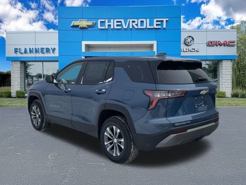 Used 2026 Chevrolet Equinox LT w/ Convenience Package II image 3