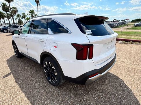 New 2026 Kia Sorento EX FWD image 5