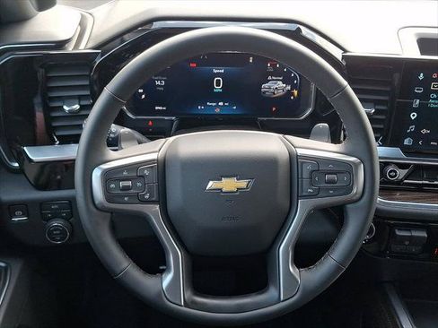 Used 2026 Chevrolet Silverado 1500 LT w/ Convenience Package II AWD/4WD image 13