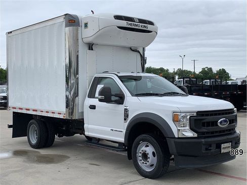 Used 2020 Ford F550 2WD Regular Cab Super Duty image 3