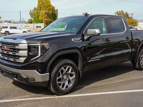 New 2026 GMC Sierra 1500 SLE w/ Max Trailering Package AWD/4WD image 3