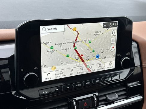 Used 2023 Nissan Pathfinder Platinum w/ Black Appearance Package image 19