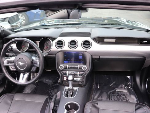 Used 2022 Ford Mustang GT Premium RWD image 16