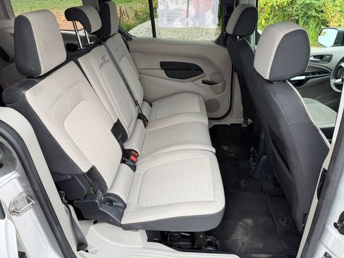 Used 2022 Ford Transit Connect XLT FWD image 26