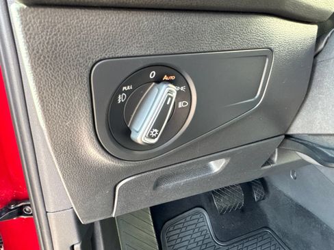 Used 2019 Volkswagen Tiguan SEL Premium AWD/4WD image 19