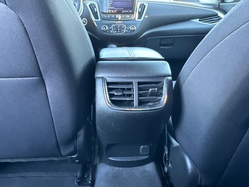 Used 2024 Chevrolet Malibu LT image 7