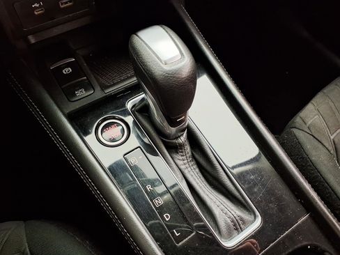 Used 2022 Nissan Kicks SV FWD image 21
