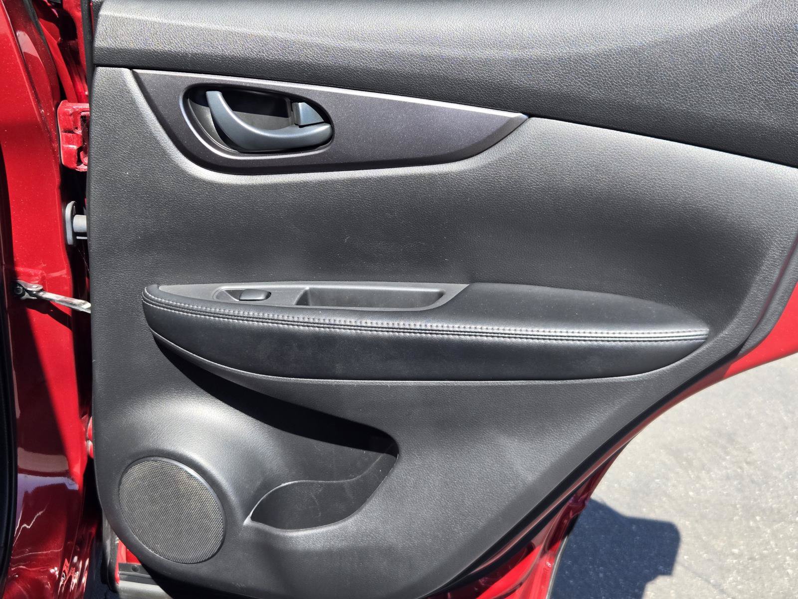 Used 2020 Nissan Rogue Sport S w/ Appearance Package FWD image 29
