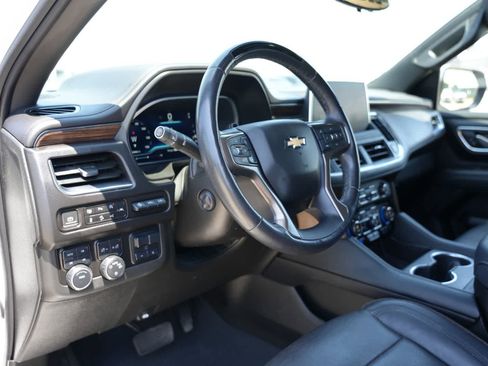 Used 2023 Chevrolet Tahoe High Country w/ Advanced Technology Package AWD/4WD image 16