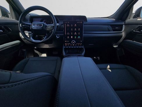 Used 2026 GMC Terrain AT4 w/ Convenience Package III image 12