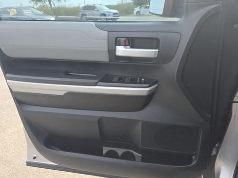 Used 2018 Toyota Tundra Limited image 25