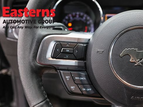 Used 2017 Ford Mustang Coupe RWD image 14