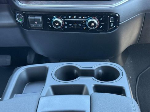 New 2026 GMC Sierra 2500 SLT w/ Max Trailering Package image 28