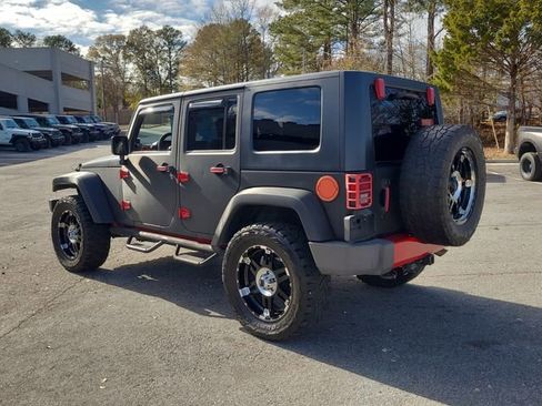 Used 2010 Jeep Wrangler Unlimited Sahara w/ Mopar Chrome Edition Group image 2