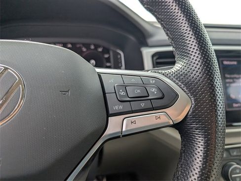 Used 2022 Volkswagen Atlas SEL Premium image 21