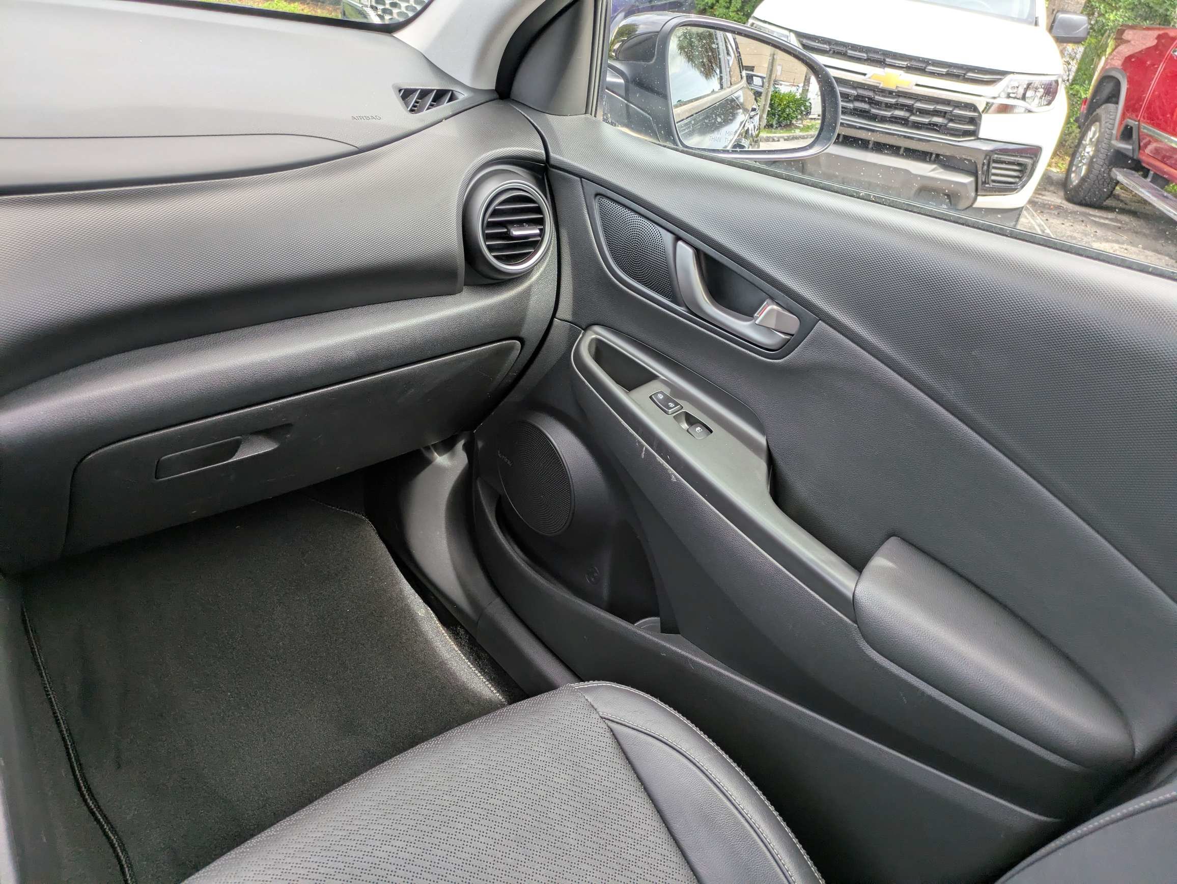 Used 2020 Hyundai Kona Ultimate FWD image 16