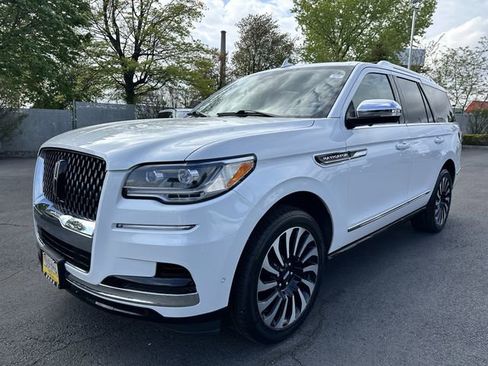Certified 2023 Lincoln Navigator Black Label AWD/4WD image 9