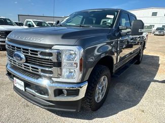 Used 2025 Ford F250 XLT w/ FX4 Off-Road Package AWD/4WD video 1