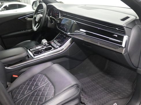 Used 2021 Audi SQ8 Premium Plus w/ SQ8 Black Optic Package AWD/4WD image 31
