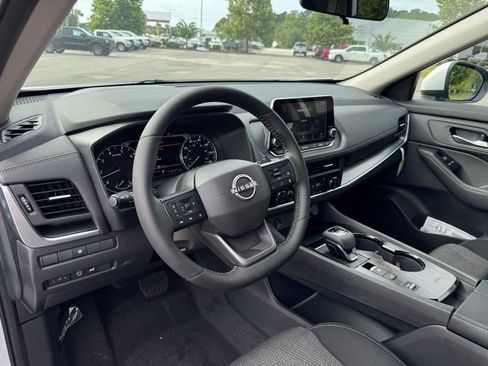 New 2026 Nissan Rogue SV image 14