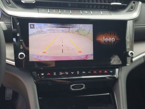 New 2026 Jeep Grand Cherokee L Limited w/ Limited Altitude Package image 25