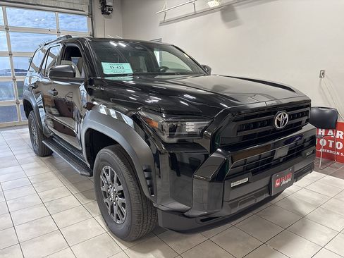 New 2026 Toyota 4Runner SR5 AWD/4WD image 5