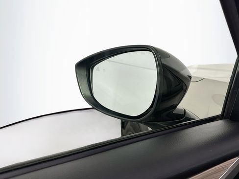 Used 2025 MAZDA CX-90 3.3 Turbo w/ Premium Sport Pkg image 16