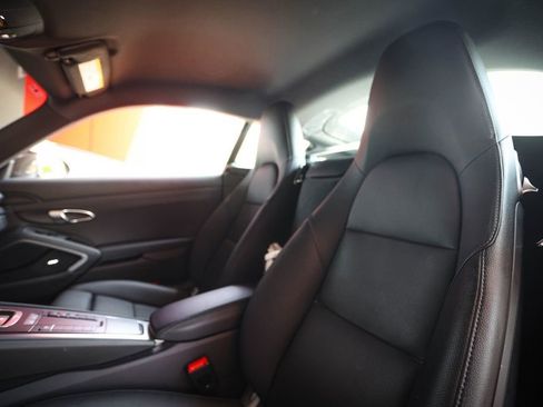 Used 2025 Porsche 718 Cayman RWD image 43