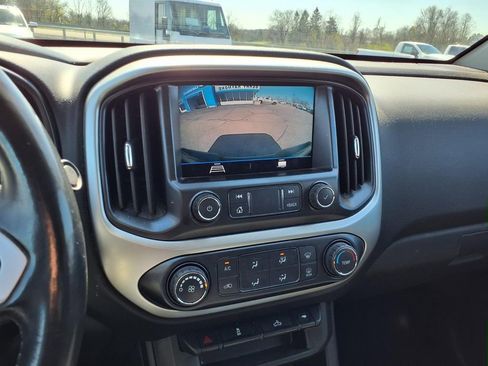 Used 2021 Chevrolet Colorado LT w/ LT Convenience Package image 25