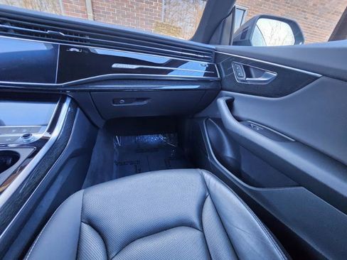 Used 2019 Audi Q8 Premium Plus w/ Premium Plus image 57