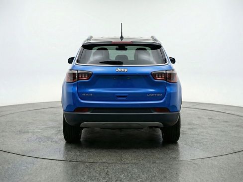 Used 2025 Jeep Compass Trailhawk image 7