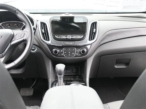 Certified 2024 Chevrolet Equinox Premier image 25