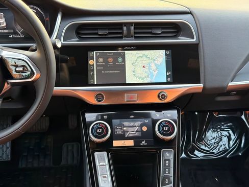 Used 2024 Jaguar I-PACE R-Dynamic HSE AWD/4WD image 21
