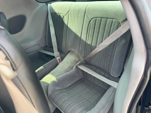 Used 1994 Pontiac Firebird Coupe image 9