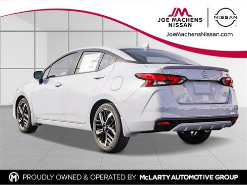 New 2025 Nissan Versa SR w/ Trunk Package image 3