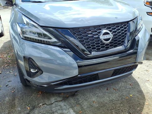 Used 2023 Nissan Murano SV w/ SV Midnight Edition Package image 7