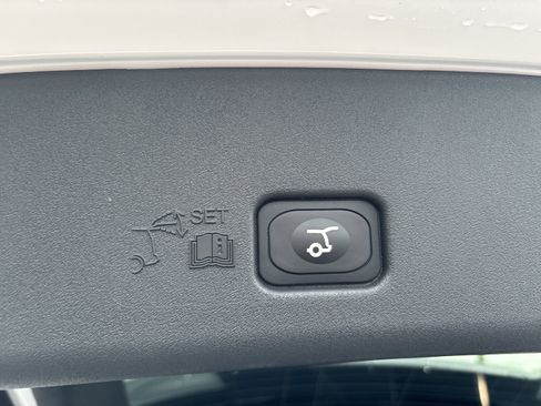 New 2025 Lincoln Nautilus Reserve w/ Jet Appearance Package image 14