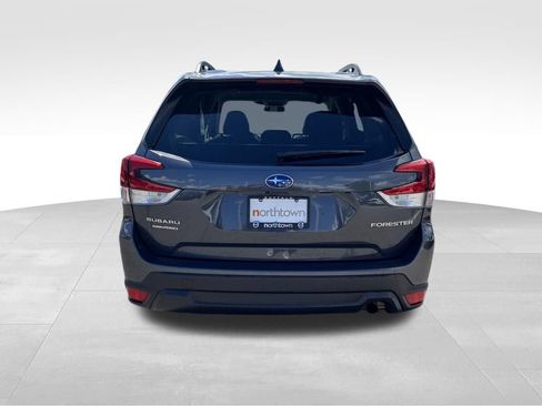 Used 2022 Subaru Forester Premium AWD/4WD image 36